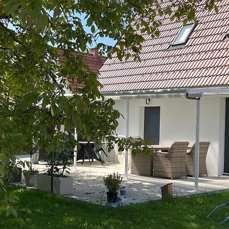 Haus Mit Garten Familie Pabst Maria Lankowitz Exterior foto